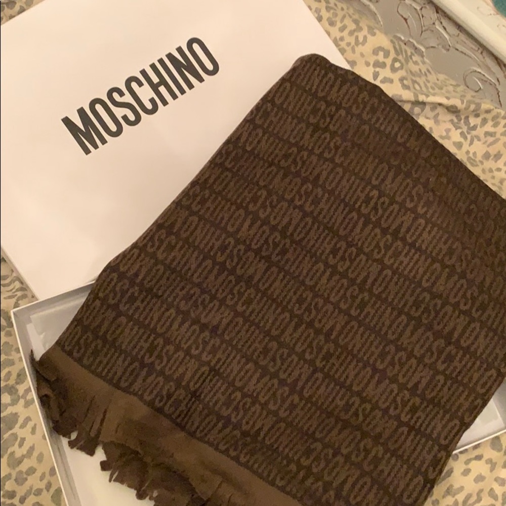 Moschino Blanket Wrap Scarf NWOT